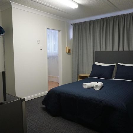 Warners Bay Hotel Eksteriør bilde